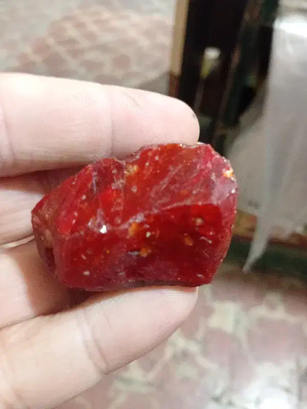 یاقوت قرمز|جواهرات|اردبیل, |دیوار