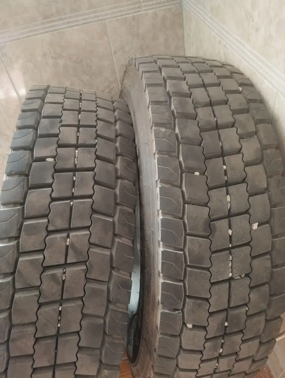 لاستیک عقب نیسان تیوبلس|قطعات یدکی و لوازم جانبی|تاکستان, |دیوار