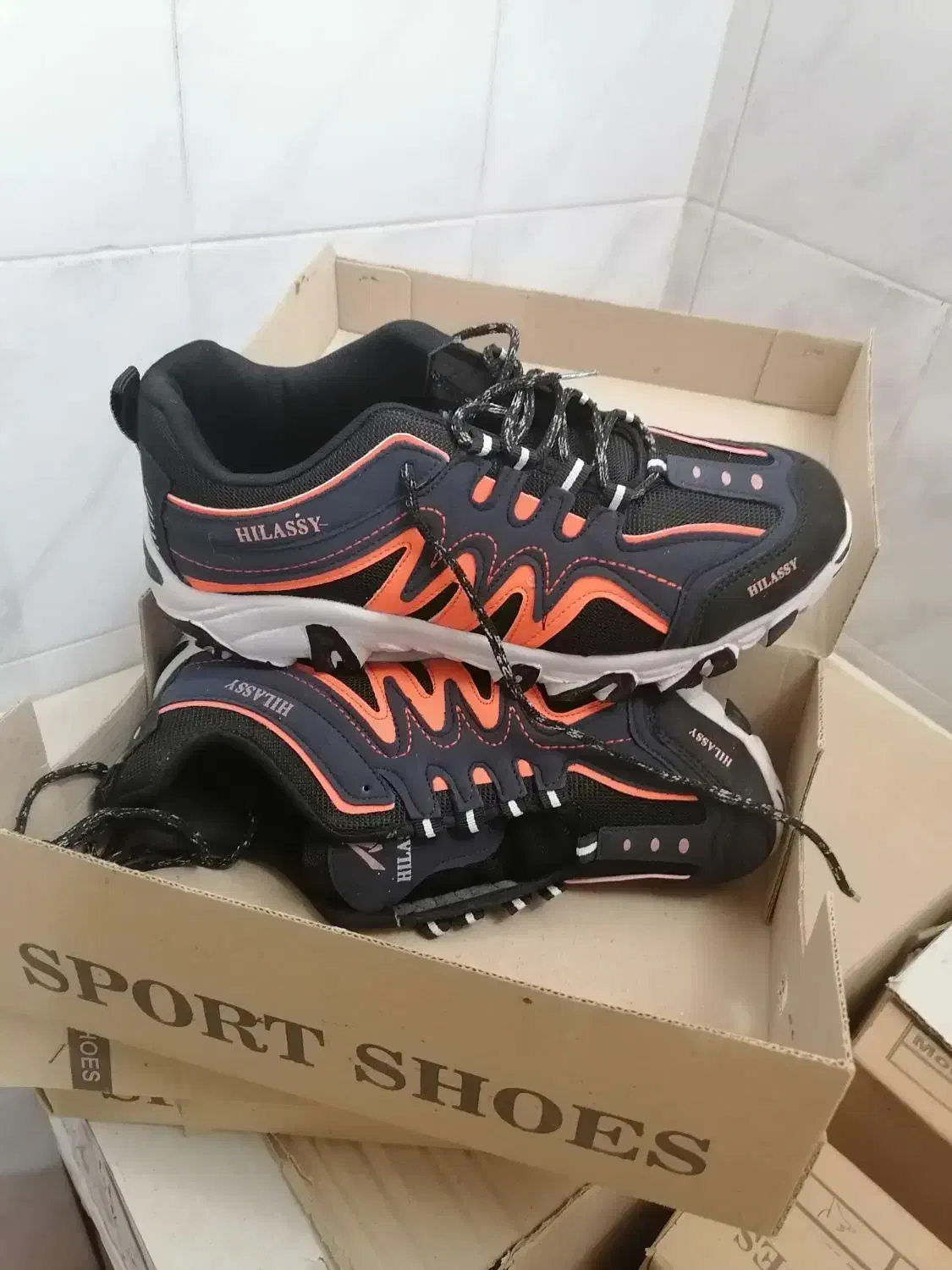 کفش اسپرت|کیف، کفش، کمربند|کازرون, |دیوار