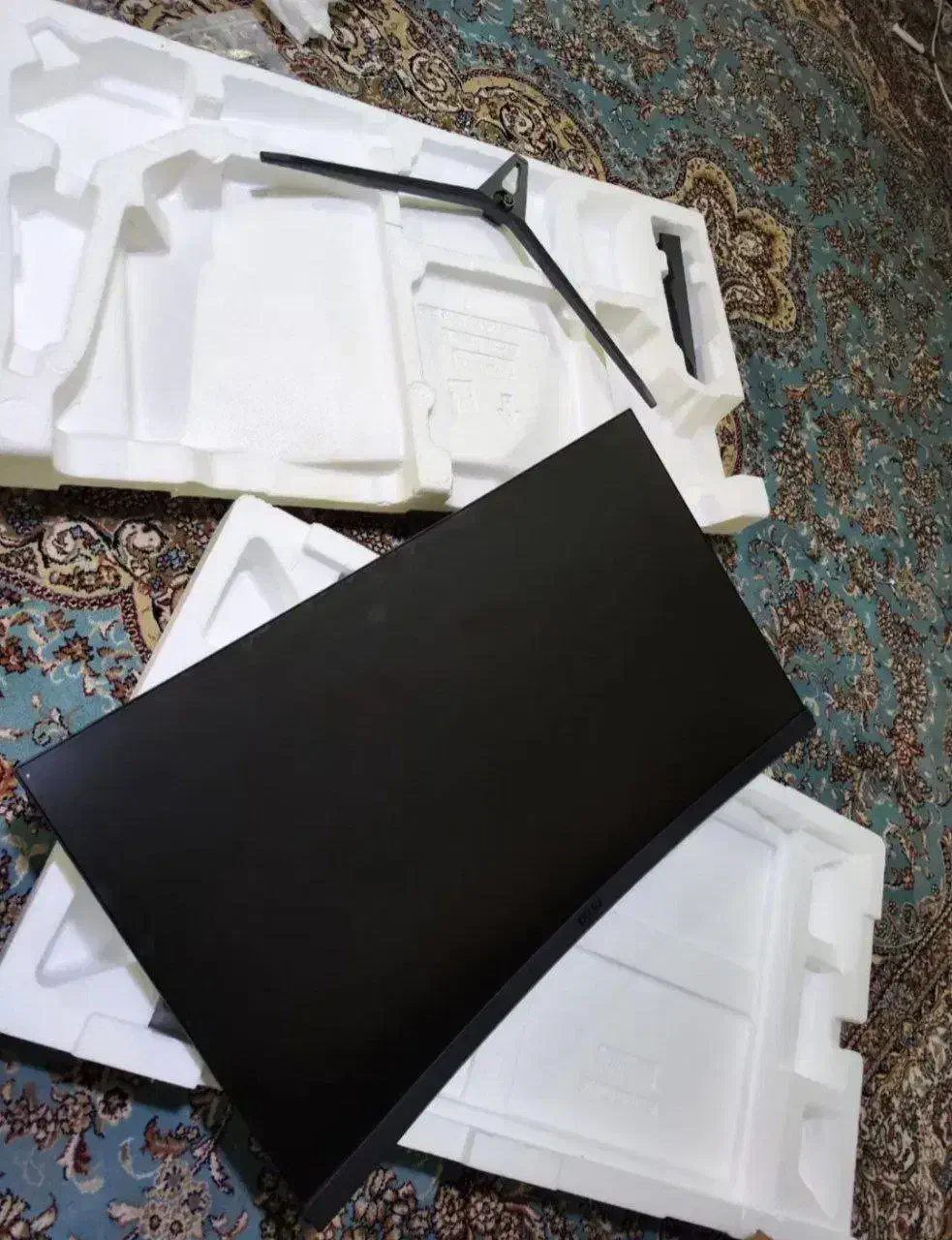 فروش مانیتور ۳۲ خمیده اوپن باکس|قطعات و لوازم جانبی رایانه|قائن, |دیوار