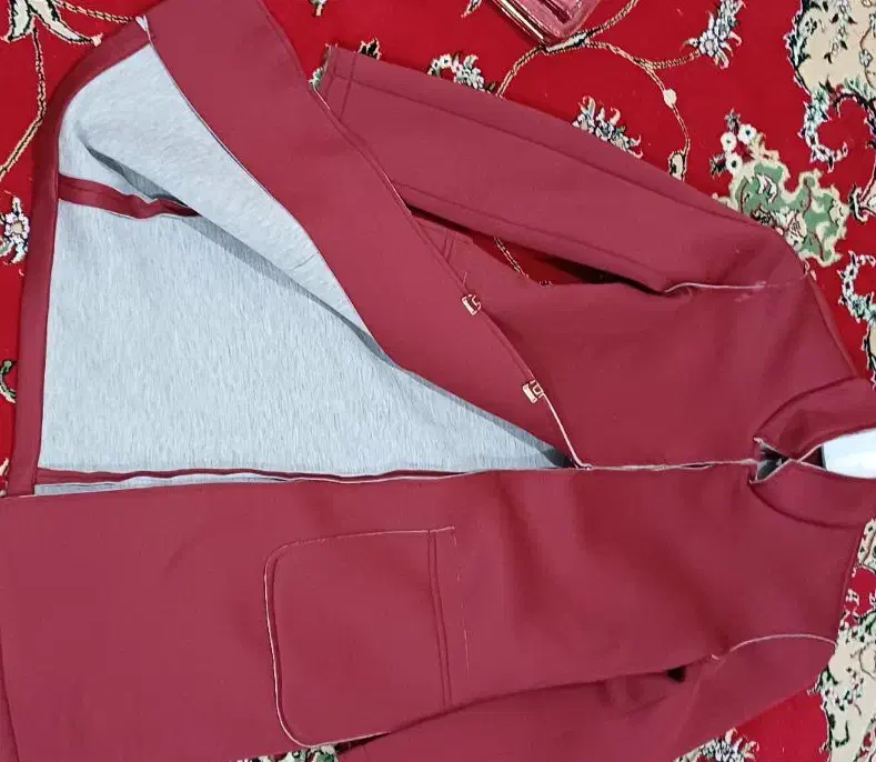 کاپیشن بچگونه و پالتو زنونه نو کیف نو هستن|لباس|باغ ملک, |دیوار