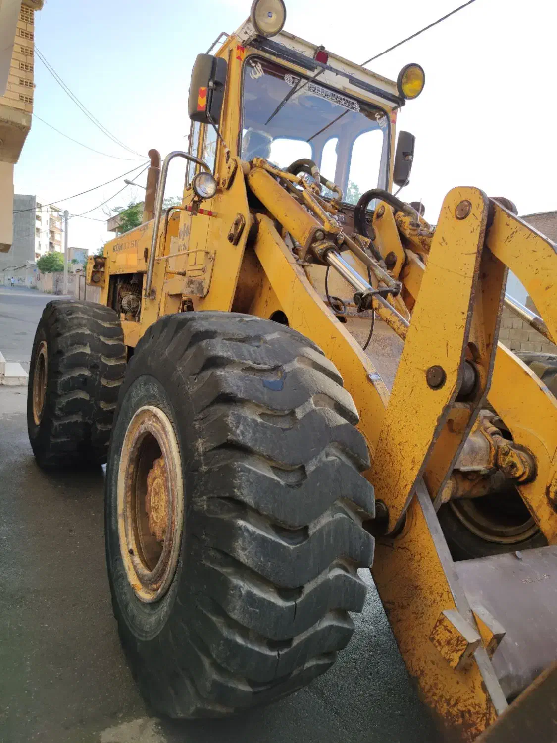 لودر کوماتسو ۱۲۰|خودرو سنگین|تهران, آذری|دیوار