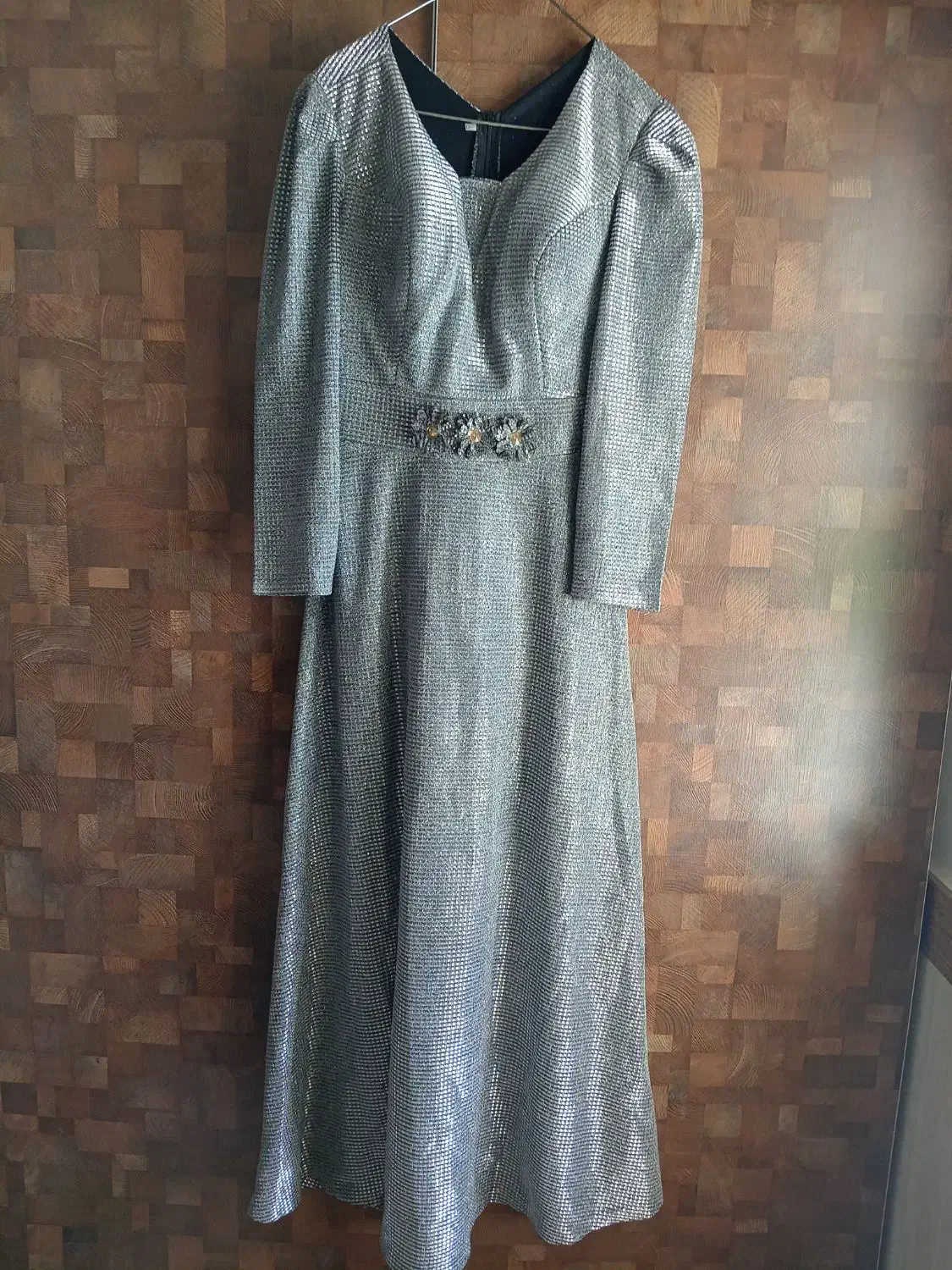 لباس مجلسی|لباس|شیروان (خراسان), |دیوار