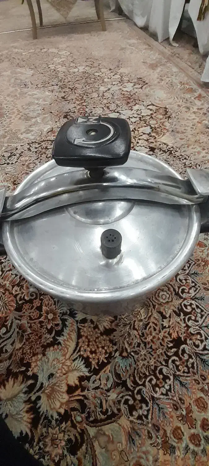 زودپز ۶ لیتری|ظروف پخت‌وپز|گنبد کاووس, |دیوار