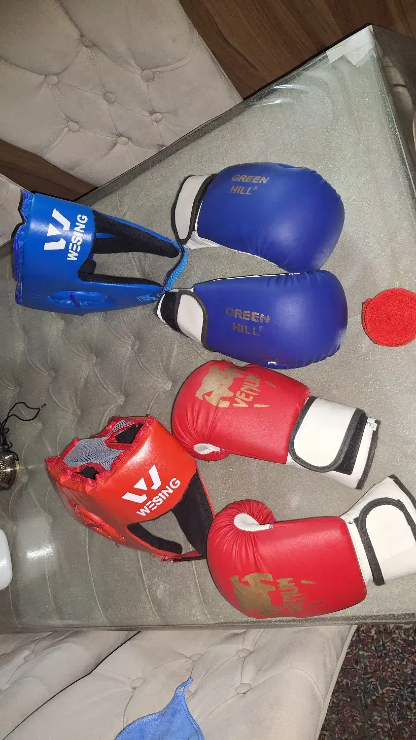 وسایل و تجهیزات ووشو ( دستکش و کلاه )|تجهیزات ورزشی|اصفهان, میرعماد|دیوار