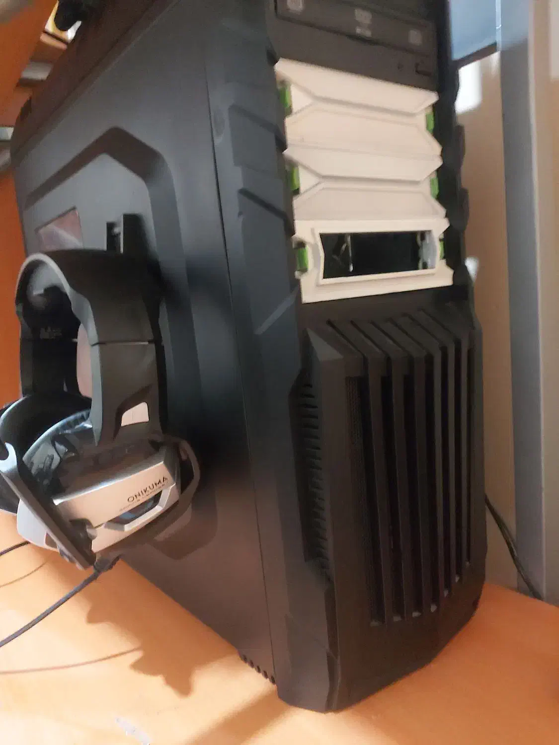 سیستم|رایانه رومیزی|شهرکرد, |دیوار