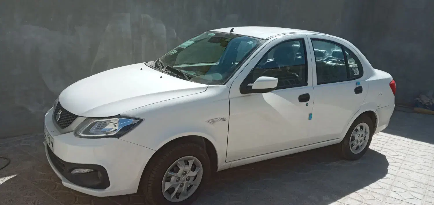 ساینا اس مدل ۴۰۳ ۸۵ گانه دنده ای ۶۰۰ تومن|خودرو سواری و وانت|تویسرکان, |دیوار