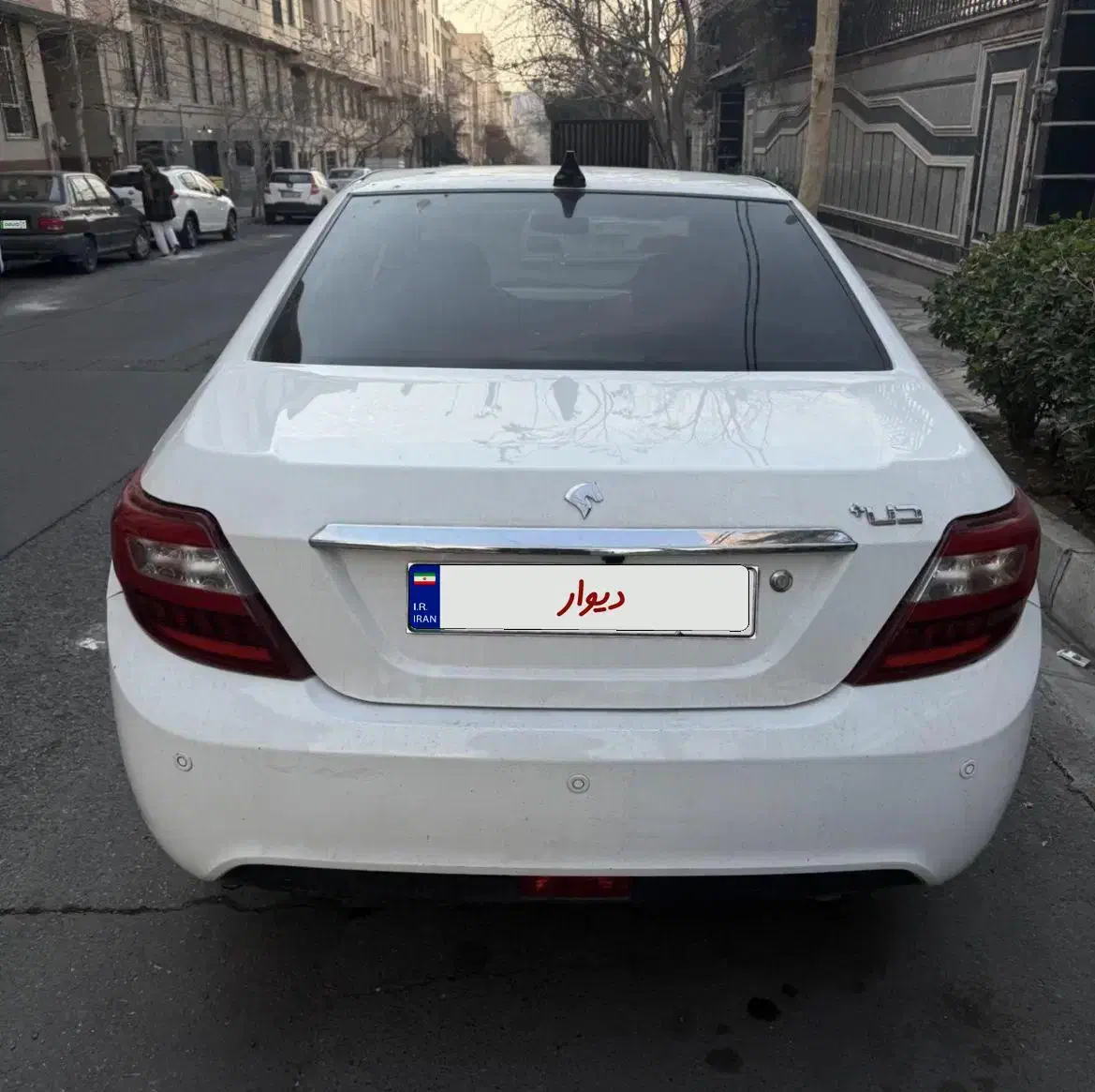 دنا پلاس دنده‌ای مدل 1401|خودرو سواری و وانت|تهران, شهران شمالی|دیوار