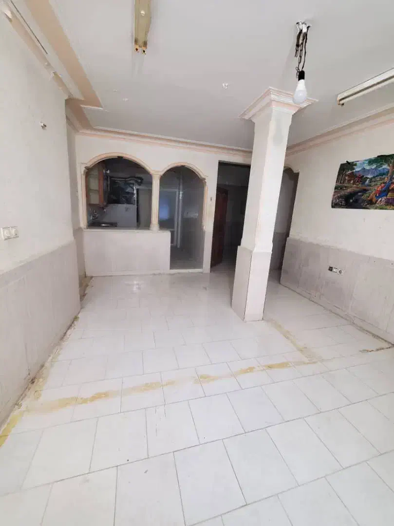 اجاره یک باب آپارتمان دو خوابه  در بازار قدیم قشم|اجارهٔ آپارتمان|قشم, |دیوار