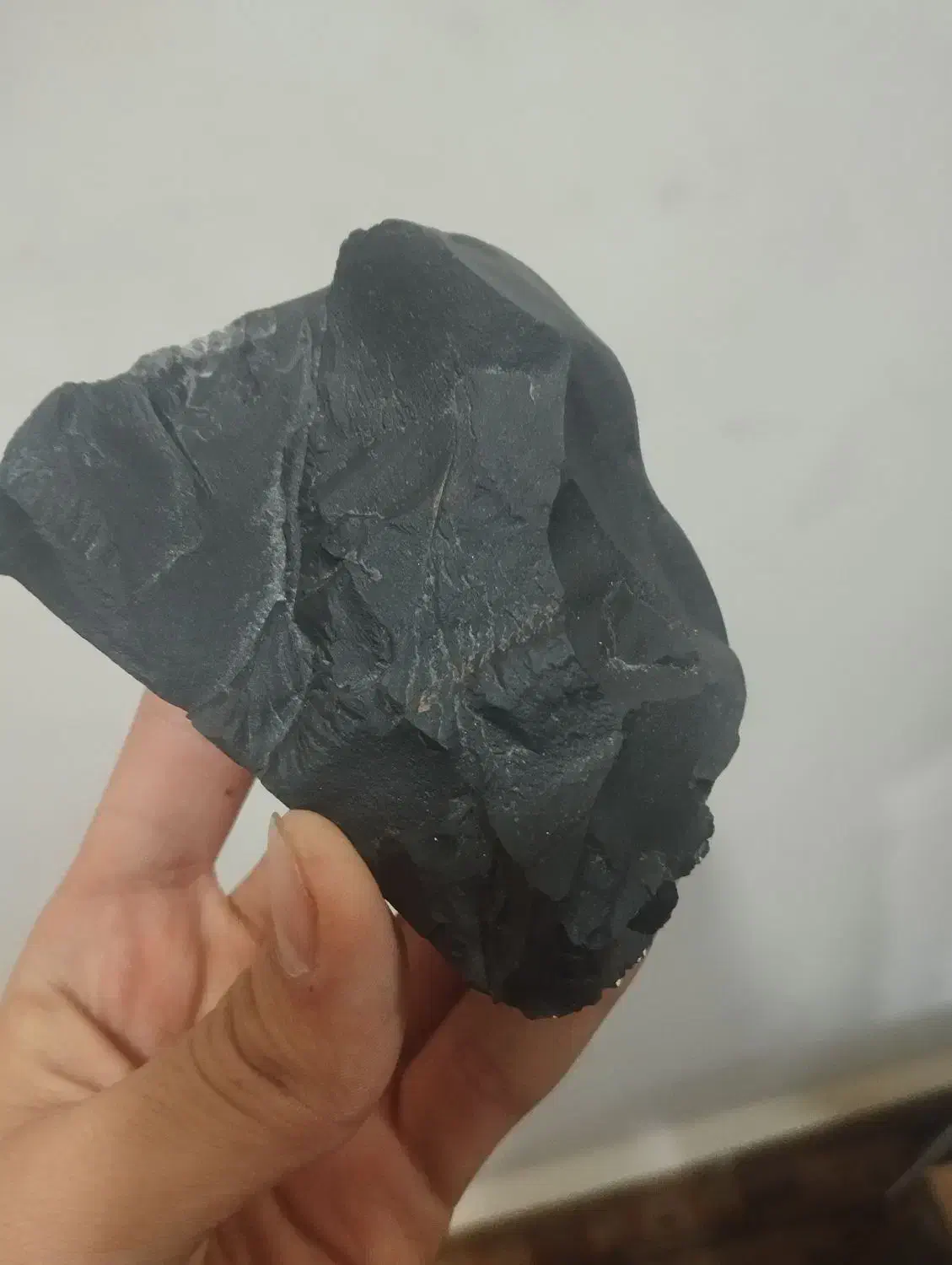 سنگ قیمتی جاسپر مشکی|کلکسیون اشیاء عتیقه|مرند, |دیوار