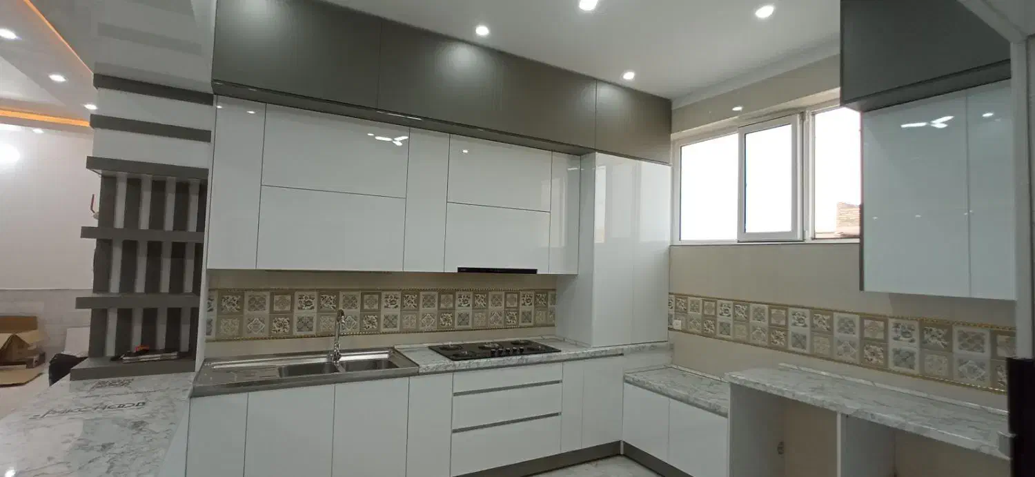 شاگرد کابینت سازی|استخدام صنعتی، فنی، مهندسی|اردکان, |دیوار