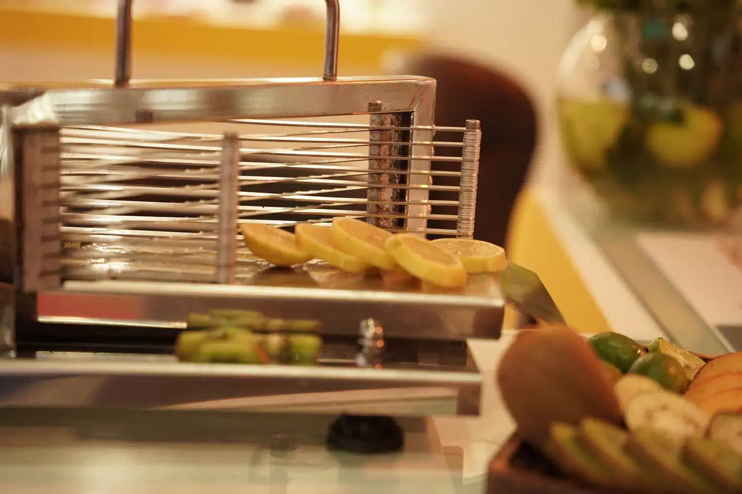 دستگاه خشک کن میوه زردآلو گوجه سیب آلبالوd45gtt|ماشینآلات صنعتی|تبریز, |دیوار