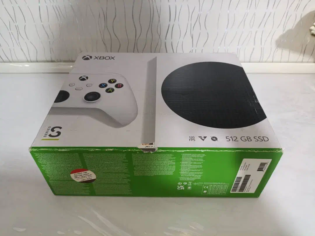 کنسول xbox series s  به همراه گیمپس 1 ماهه|کنسول، بازی ویدئویی و آنلاین|جیرفت, |دیوار