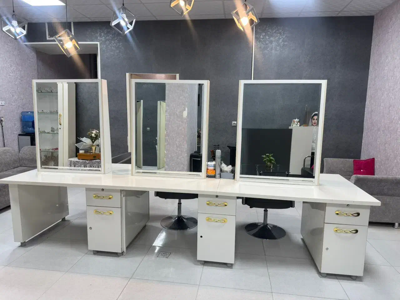 تجهیزات آرایشگاهی|آرایشگاه و سالنهای زیبایی|یزد, |دیوار