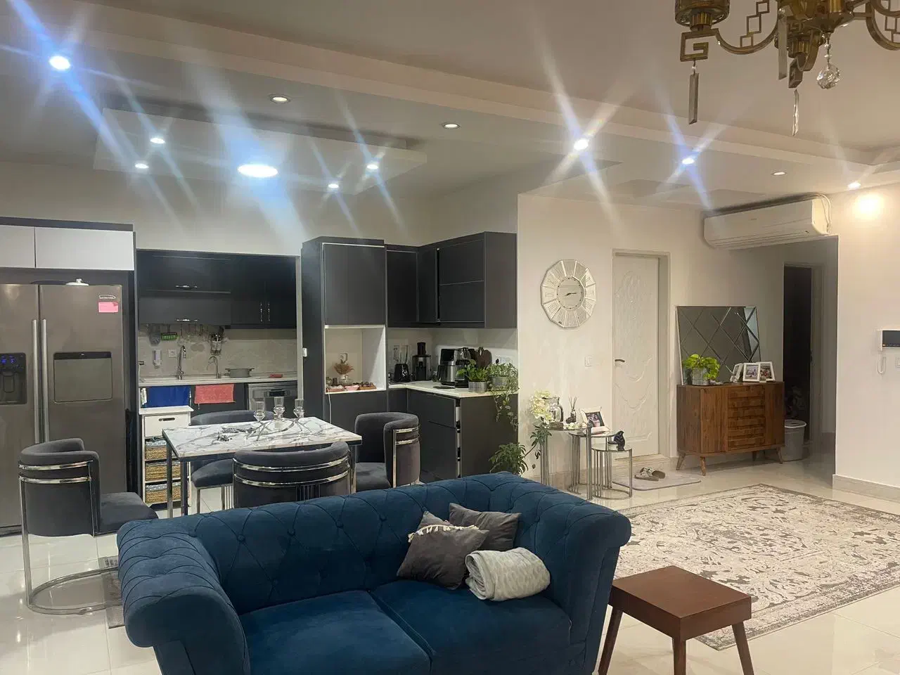 آپارتمان ۱۳۵ متری تک واحدی نوساز دلباز و خوش نقشه|فروش آپارتمان|محمودآباد, |دیوار