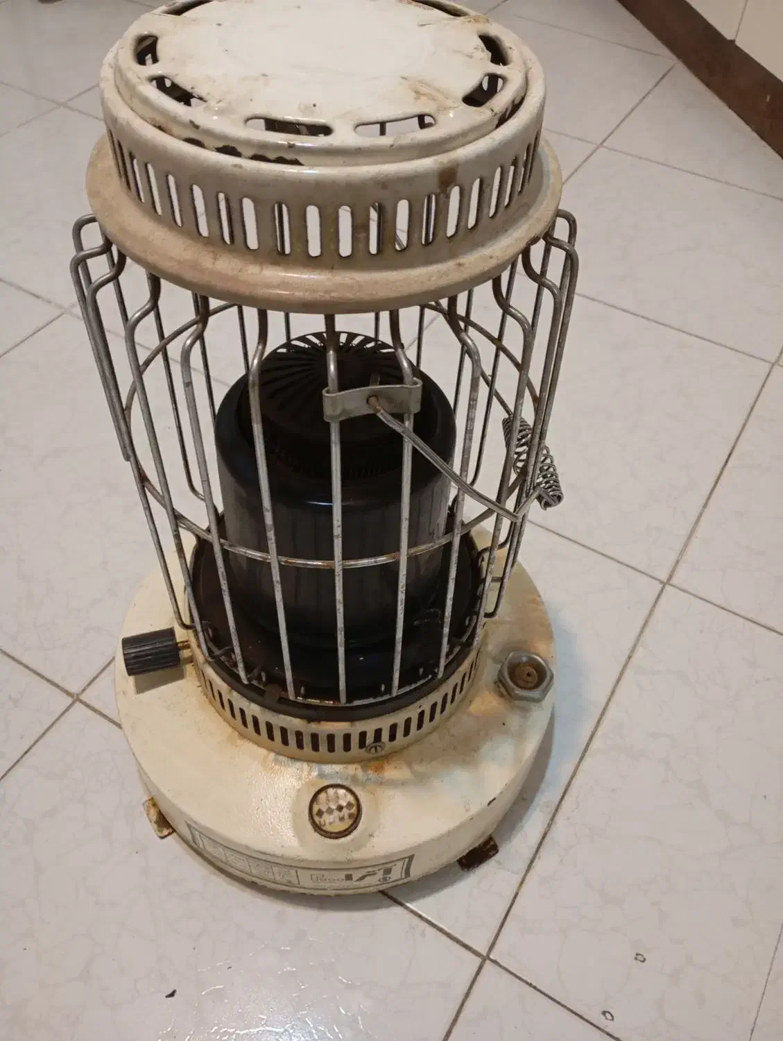 والور نفتی آترا. سالم مناسب باغ|بخاری، هیتر، شومینه|مشهد, ولیعصر (شهرک غرب)|دیوار