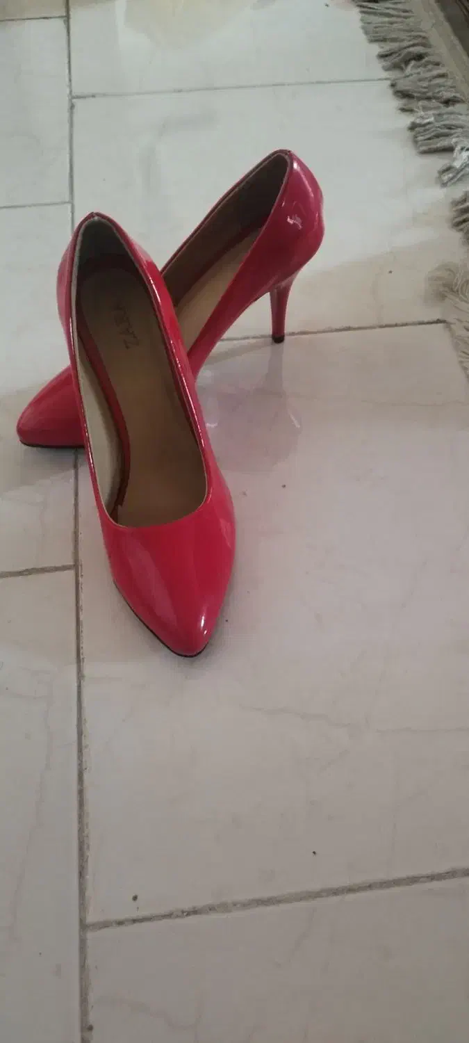 کفش زنانه|کیف، کفش، کمربند|قرچک, پویینک|دیوار