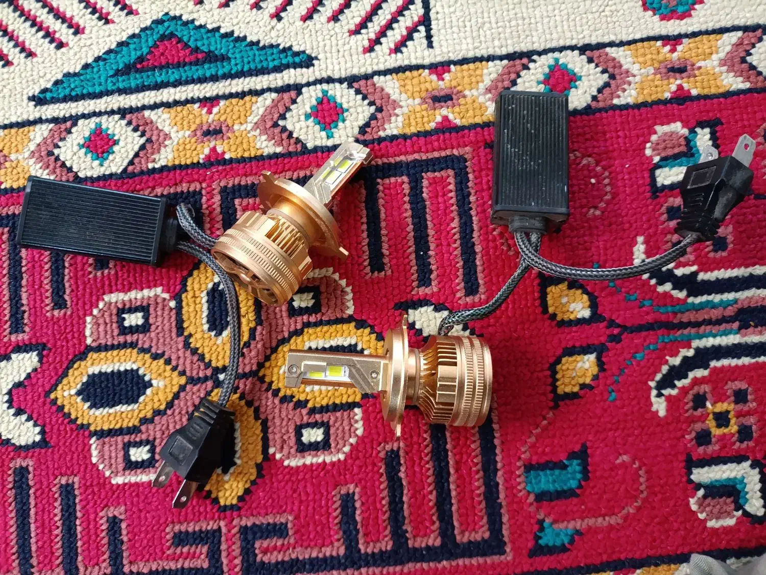 هدلایت پژویی قوی معاوضه|قطعات یدکی و لوازم جانبی|بروجرد, |دیوار