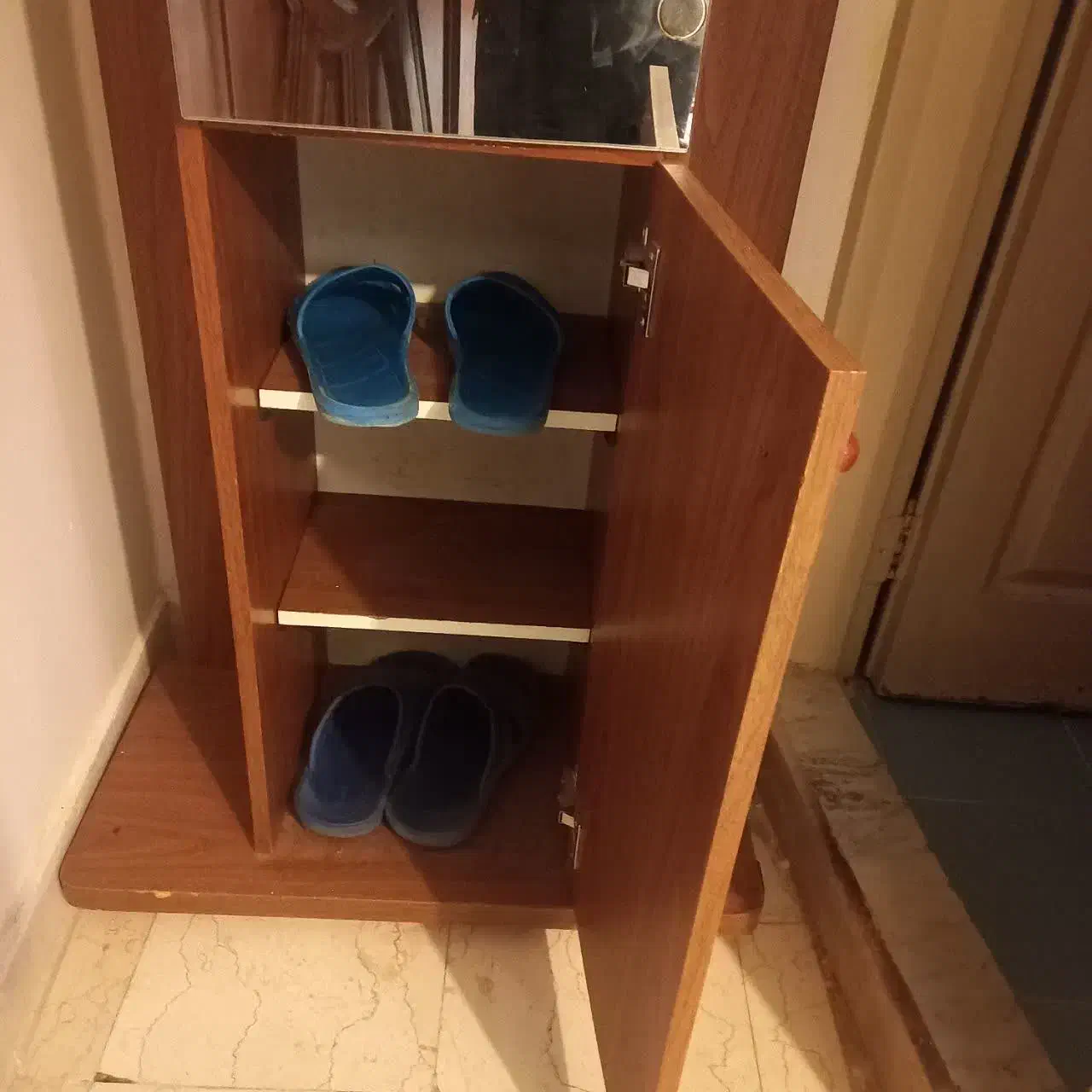 جاکفشی و جالباسی|جاکفشی، کمد، دراور|تهران, دهم فروردین|دیوار