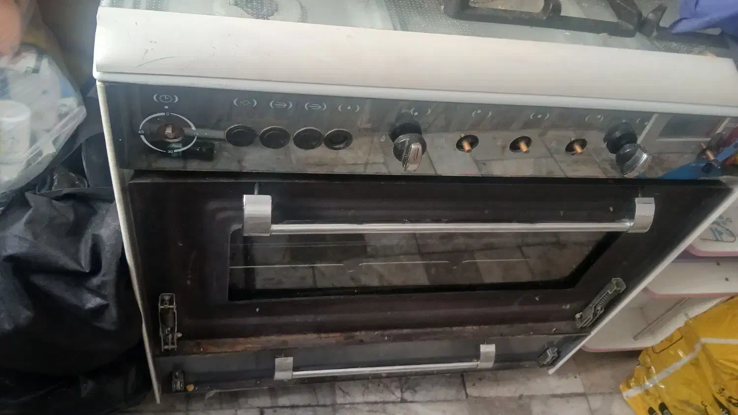 مبل اهدایی گاز فر تخت و کمد کودک فوری فوری|حراج|تهران, صد دستگاه|دیوار