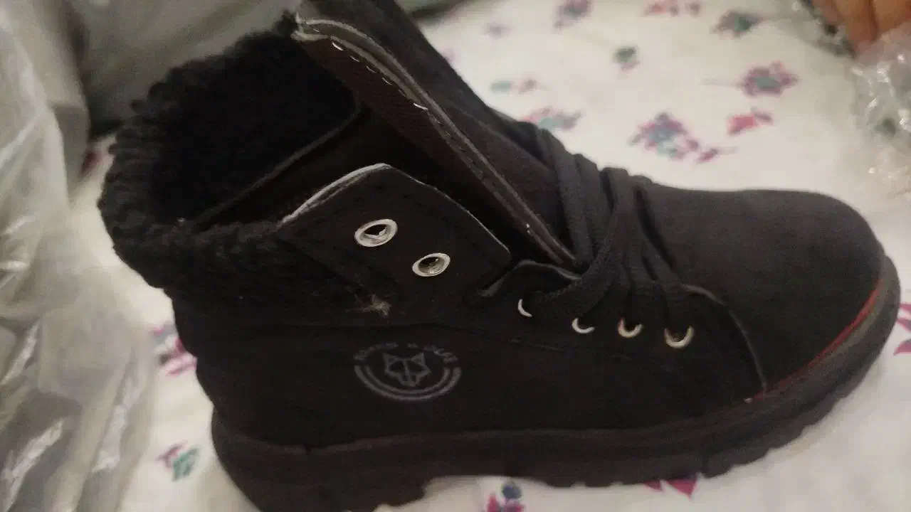 نیم بوت|کیف، کفش، کمربند|نسیم‌شهر, |دیوار