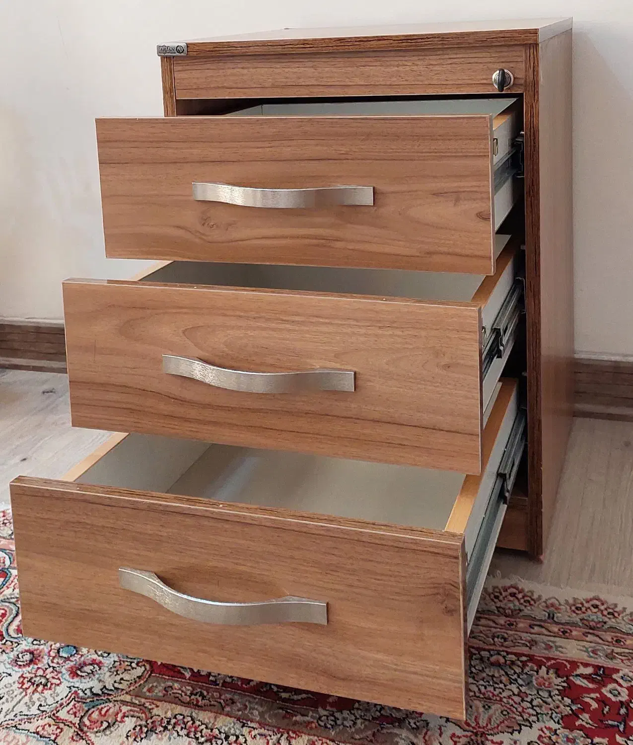 دراور سه کشو|جاکفشی، کمد، دراور|سمنان, |دیوار