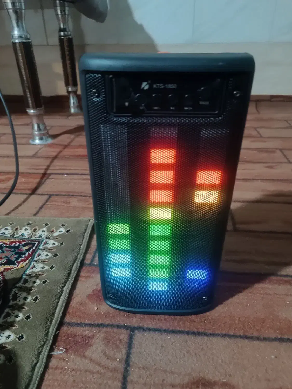 اسپیکر|پخشکننده همراه|قم, وادی السلام|دیوار