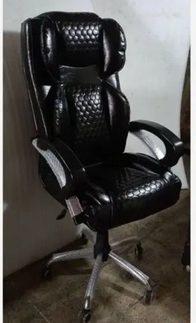 صندلی مدیریتی طبی|صندلی و نیمکت|قم, ولیعصر|دیوار