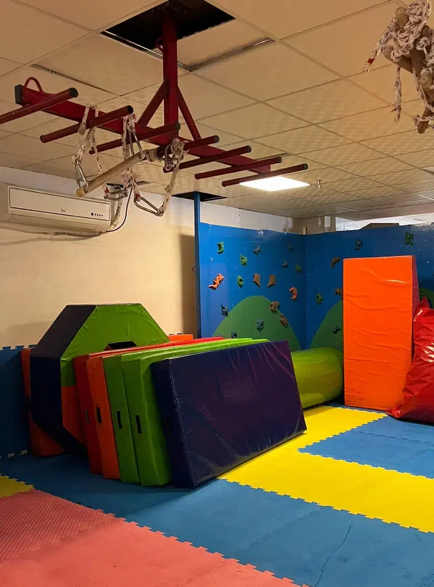 صخره نوردی و بارفیکس و نردبان|تجهیزات ورزشی|ارومیه, |دیوار