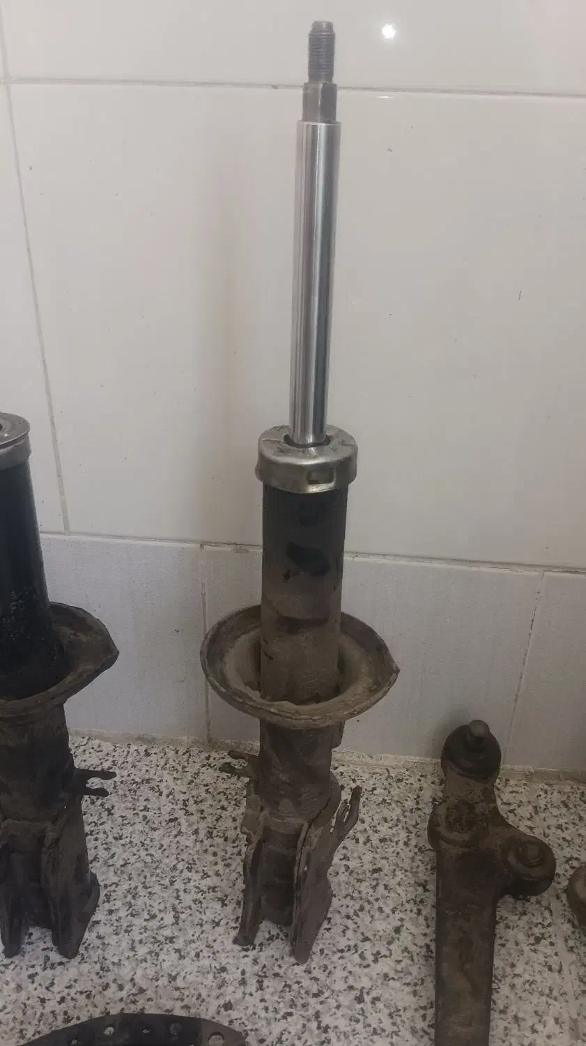 لاستیک،طبق،کمک فنر،دیسک و صفحه تیبا|قطعات یدکی و لوازم جانبی|همدان, |دیوار