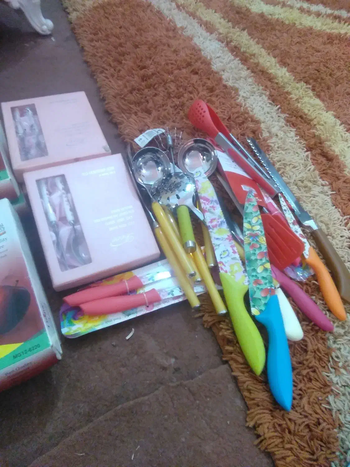 ست قاشق و چنگال یونیک|ظروف سرو و پذیرایی|چغادک, |دیوار