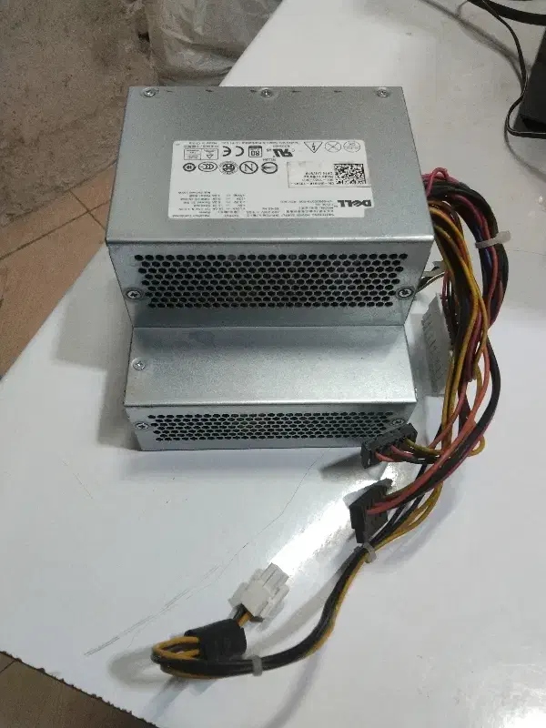 لوازمات و وسایل کالای دیجیتال نیاز به تعمیر|قطعات و لوازم جانبی رایانه|یزد, |دیوار