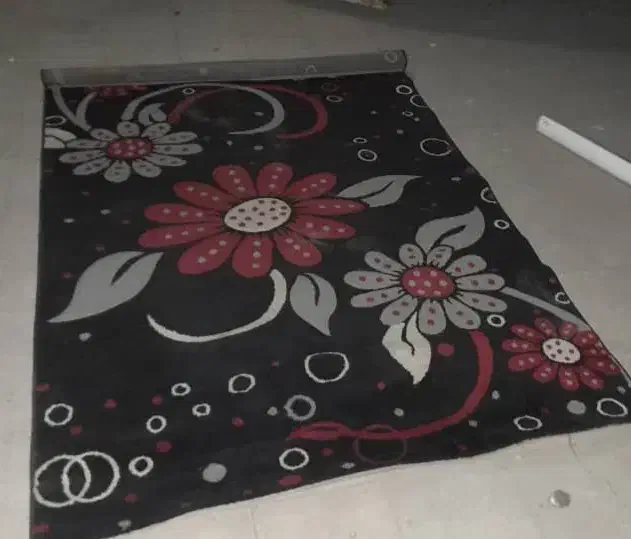 فرش پرده زبرا صت قرمز مشکی درحدنو|فرش|تهران, کیانشهر|دیوار