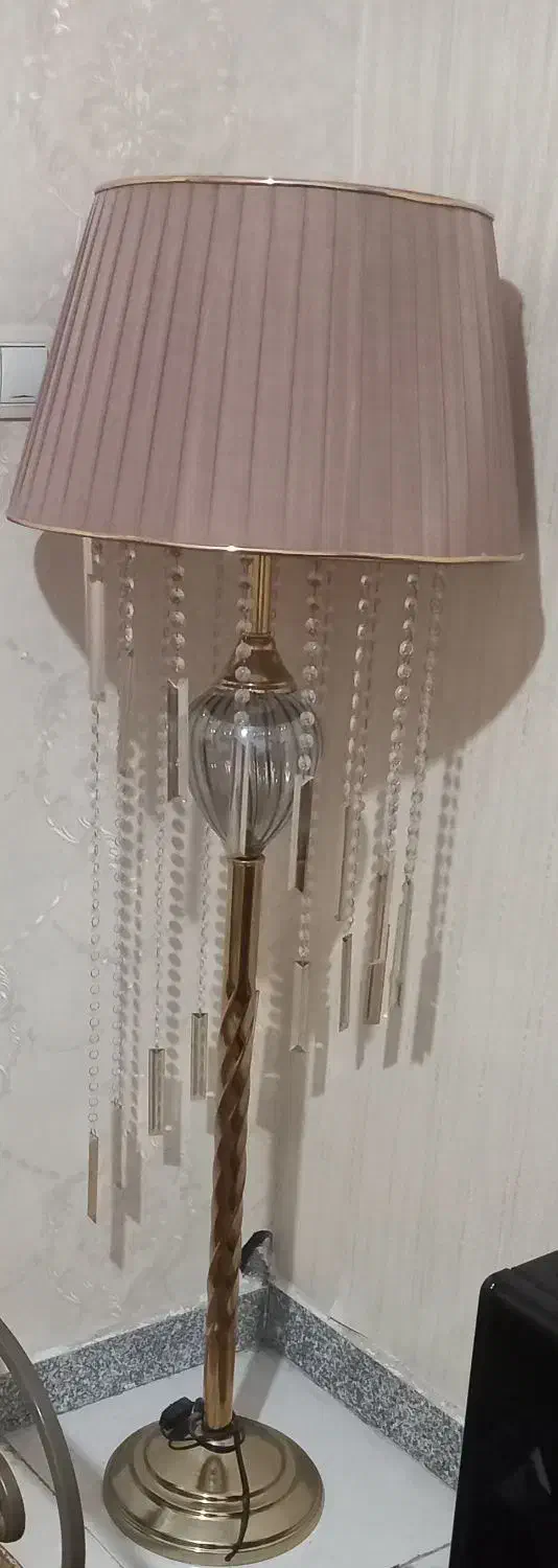 اباژور و مبل|چراغ خواب و آباژور|خرمآباد, |دیوار