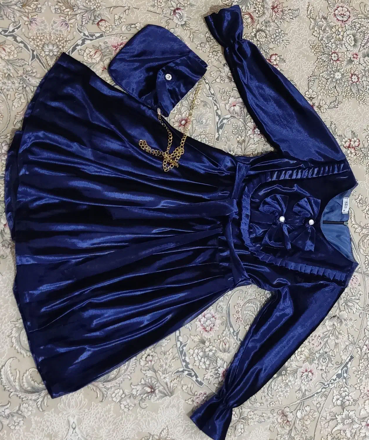 دوتا پیراهن بچگانه نو|کفش و لباس بچه|دلیجان, |دیوار