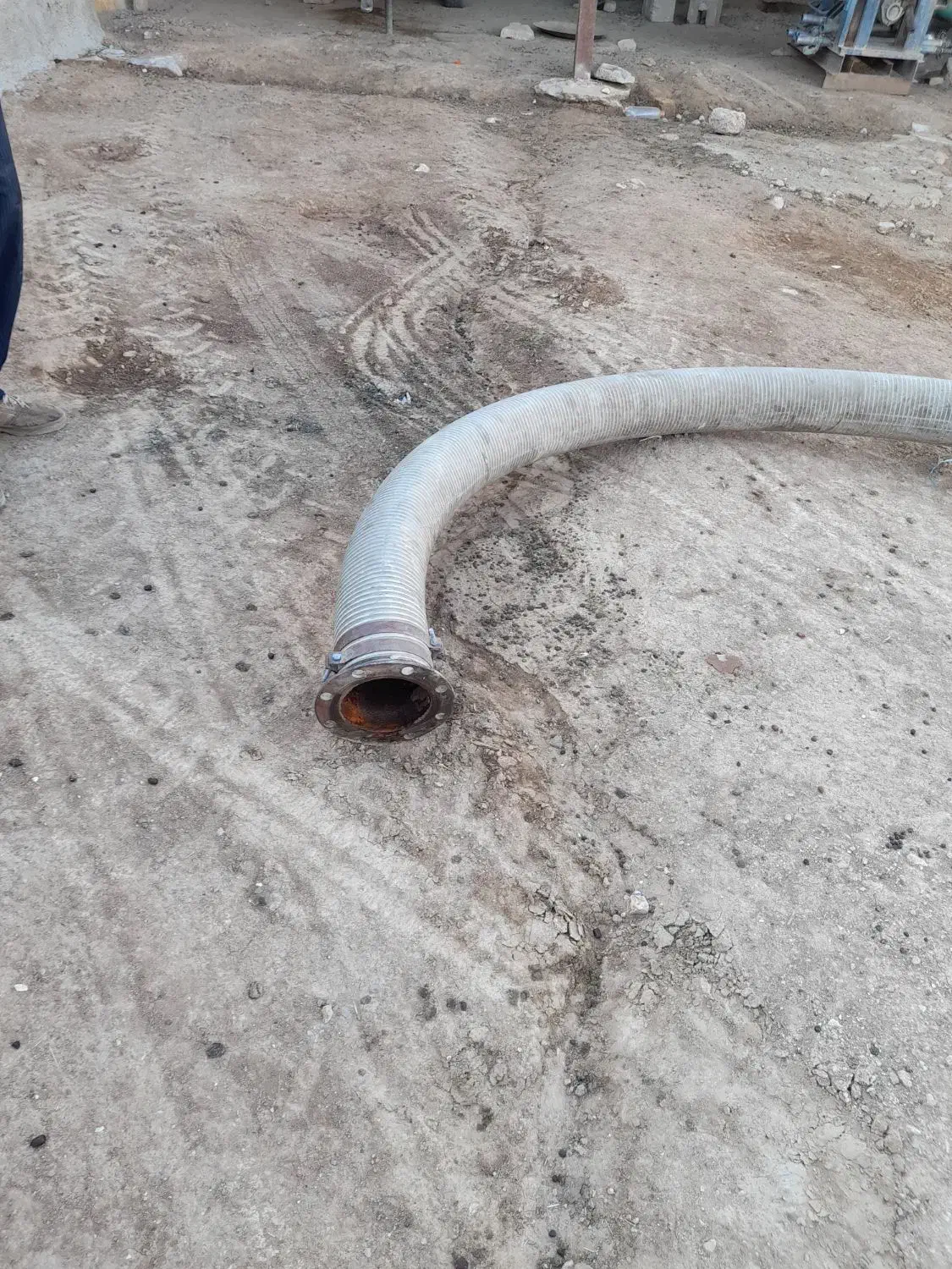 فلنجه اب|ماشین‌آلات صنعتی|سرپل ذهاب, |دیوار