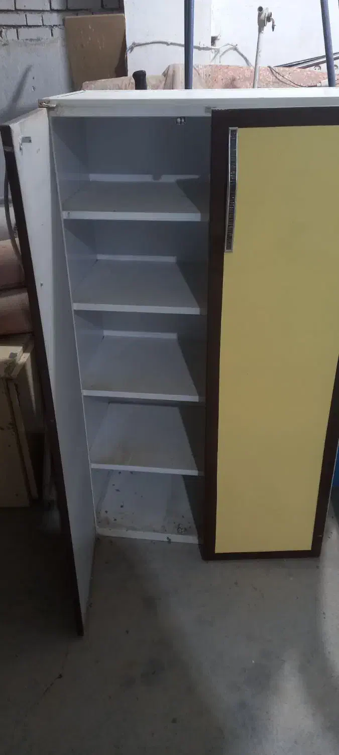 کمد (جاکفشی)|جاکفشی، کمد، دراور|بهبهان, |دیوار