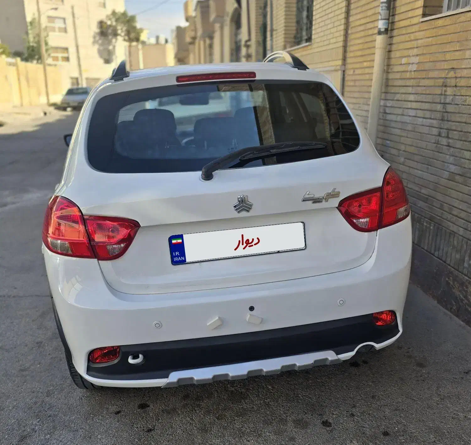 کوییک GX مدل 1403 فول تمام فابریک کم کارو خونگی|خودرو سواری و وانت|شیراز, شیشهگری|دیوار