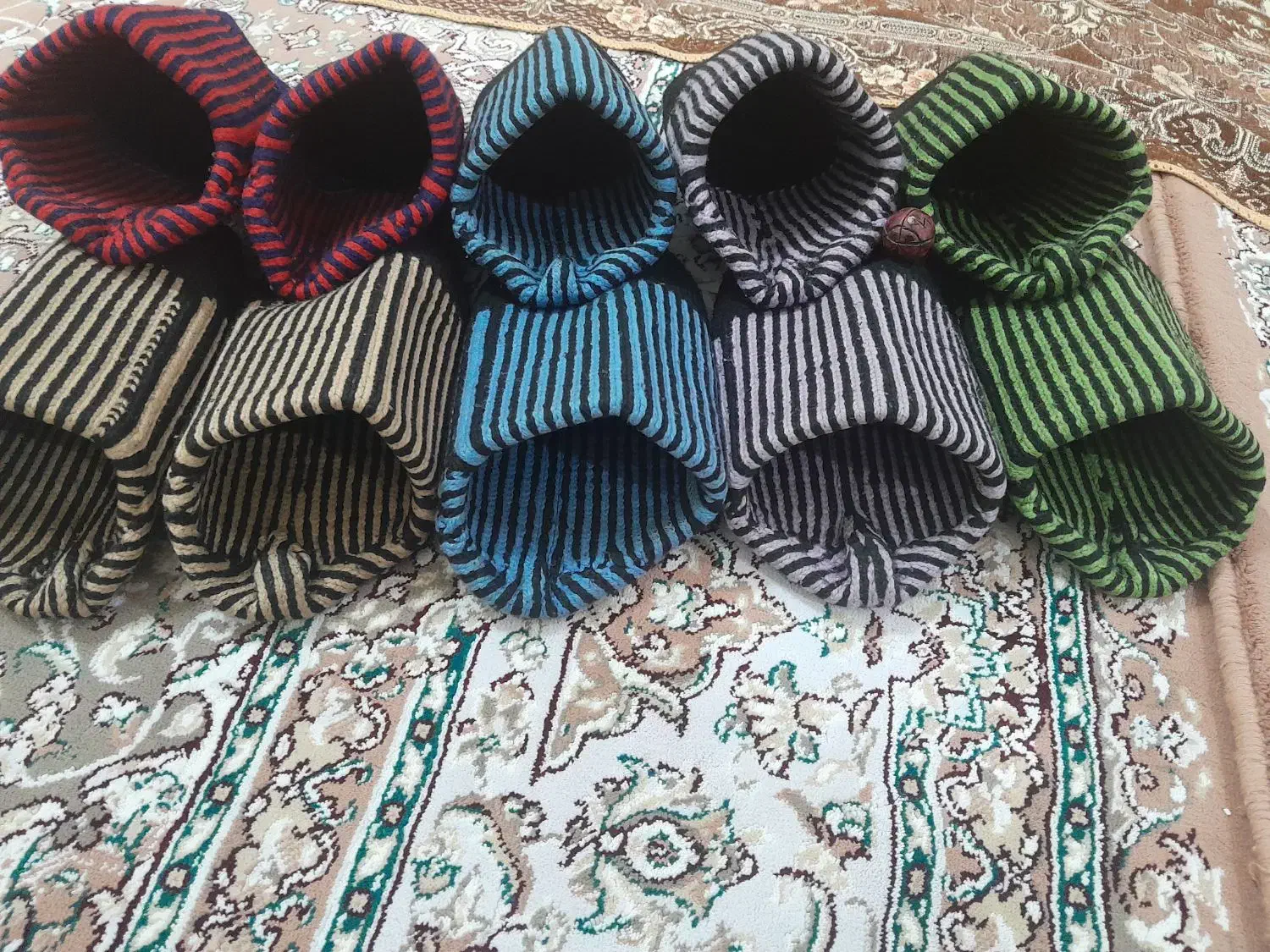 جوراب بازی محلی در حد صفر برای مشتری واقعی|عمده‌فروشی|پیرانشهر, |دیوار