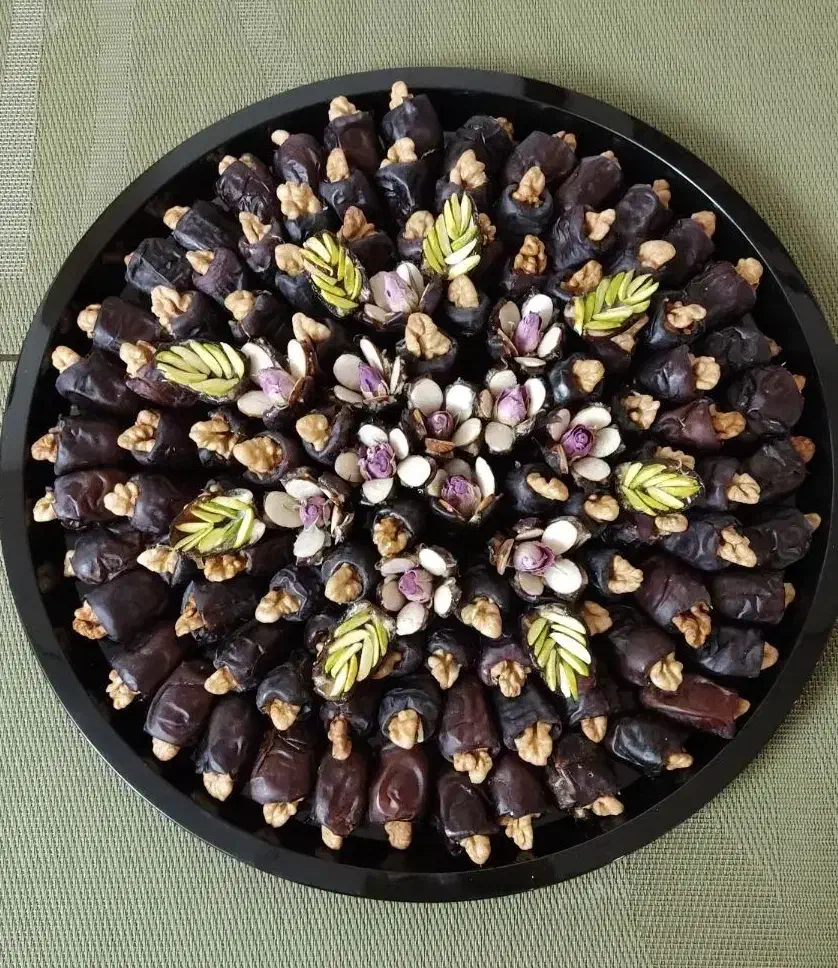 خرما گردویی|خوردنی و آشامیدنی|شاهین‌شهر, فردوسی|دیوار