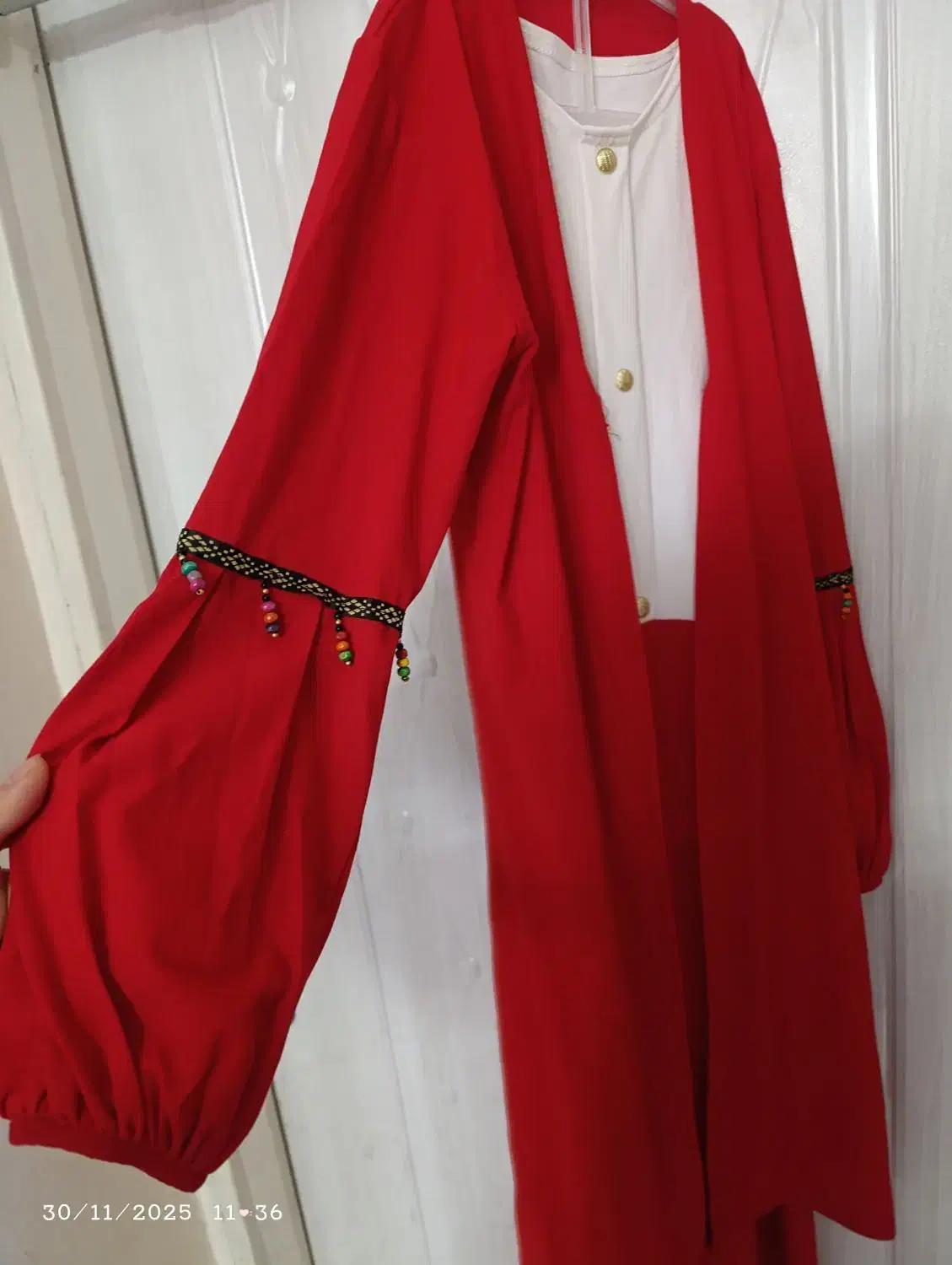 لباس یلدا|لباس|مشهد, ثامن|دیوار