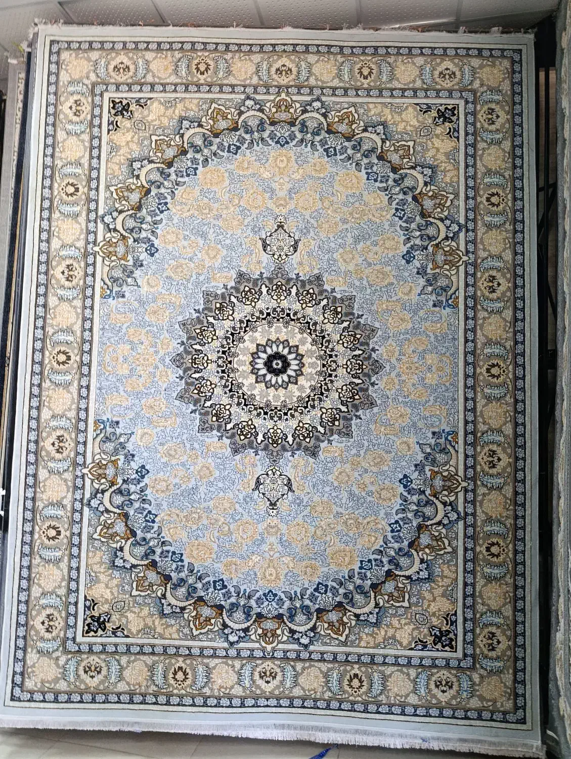 دیگه وقت تعویض فرشه|فرش|زاهدان, |دیوار