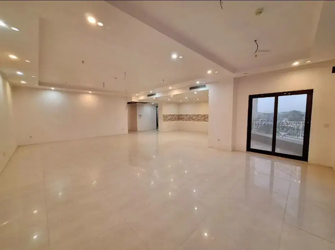 ۲۰۵متر/تک واحدی/کلیدنخورده/محدوده حافظ|فروش آپارتمان|ورامین, ورامین|دیوار