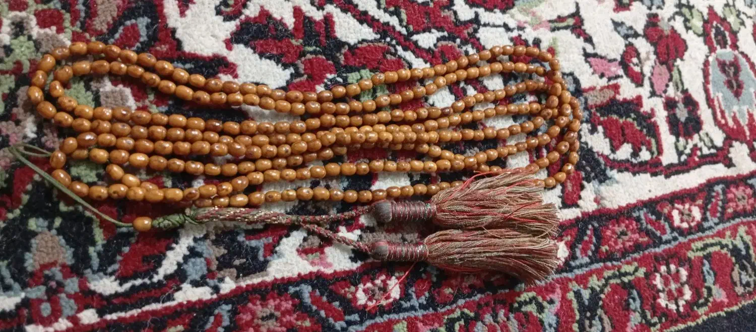 تسبیح|کلکسیون اشیاء عتیقه|سنندج, |دیوار