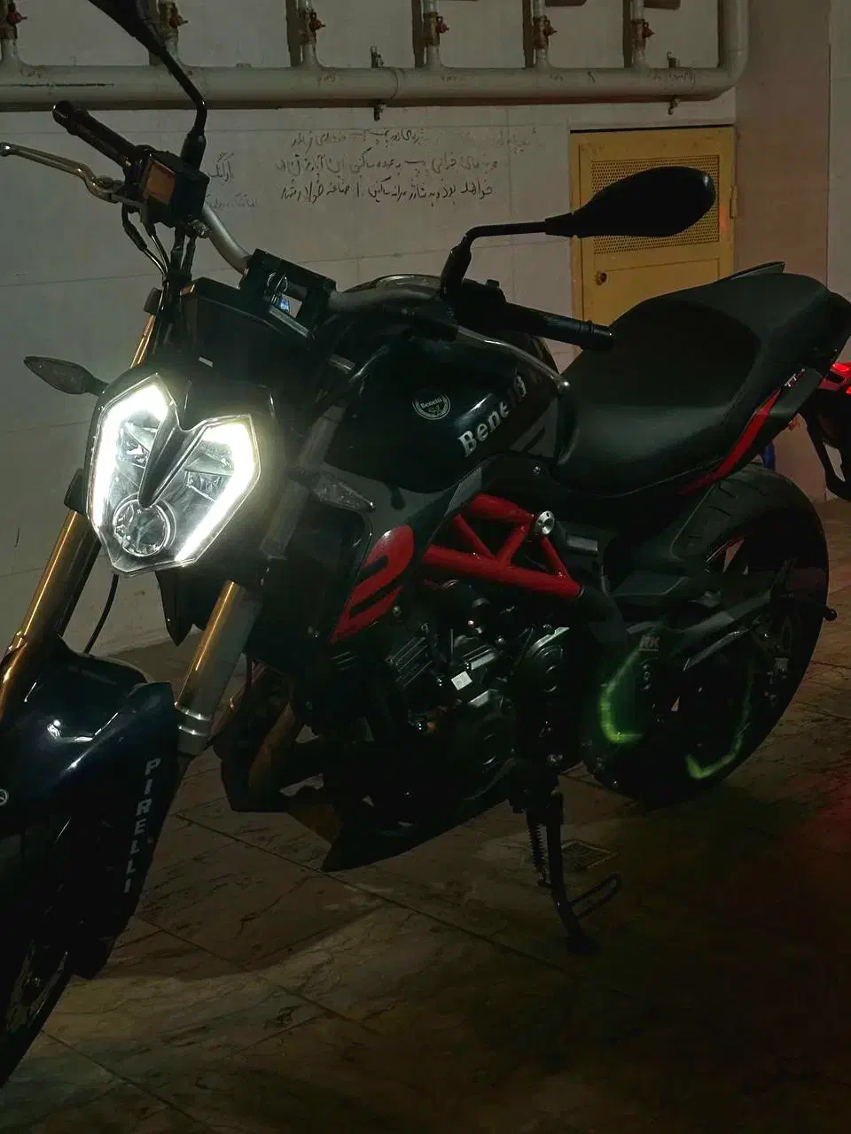 بنلی ۳۰۰ جفت مشکی|موتورسیکلت|زنجان, |دیوار