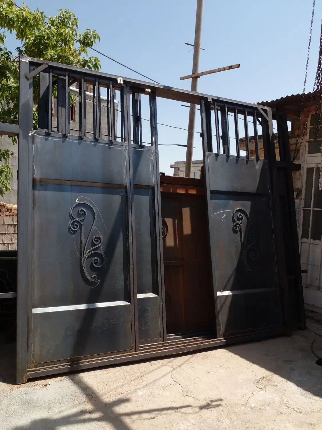 درب حیاط|مصالح و تجهیزات ساختمان|خانمیرزا, |دیوار