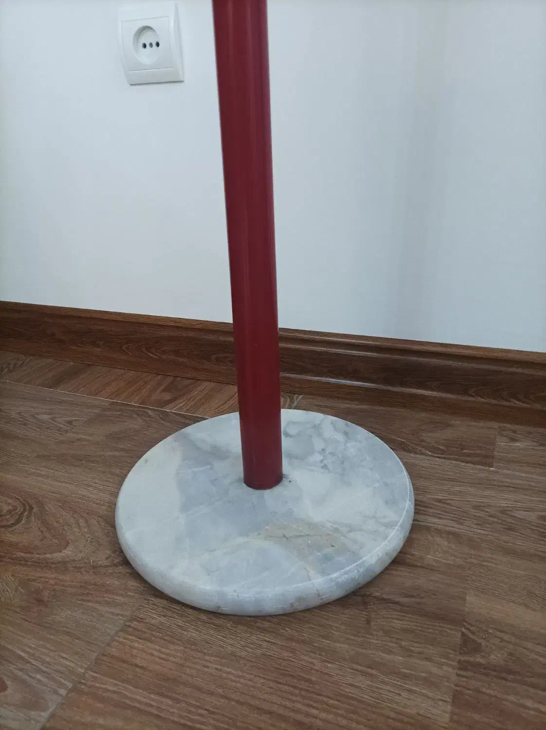 رخت آویز ایستاده کودک|بندرخت و رخت‌آویز|کرمانشاه, |دیوار