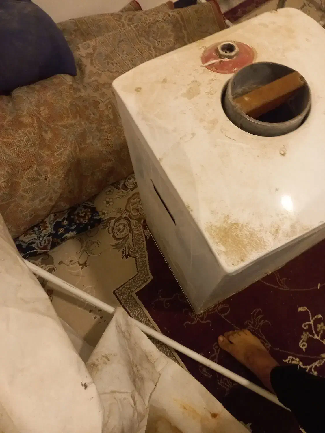 با سلام ابگرم کن مخزنی بفروش میرسد|آبگرمکن، پکیج، شوفاژ|بندر امام خمینی, |دیوار