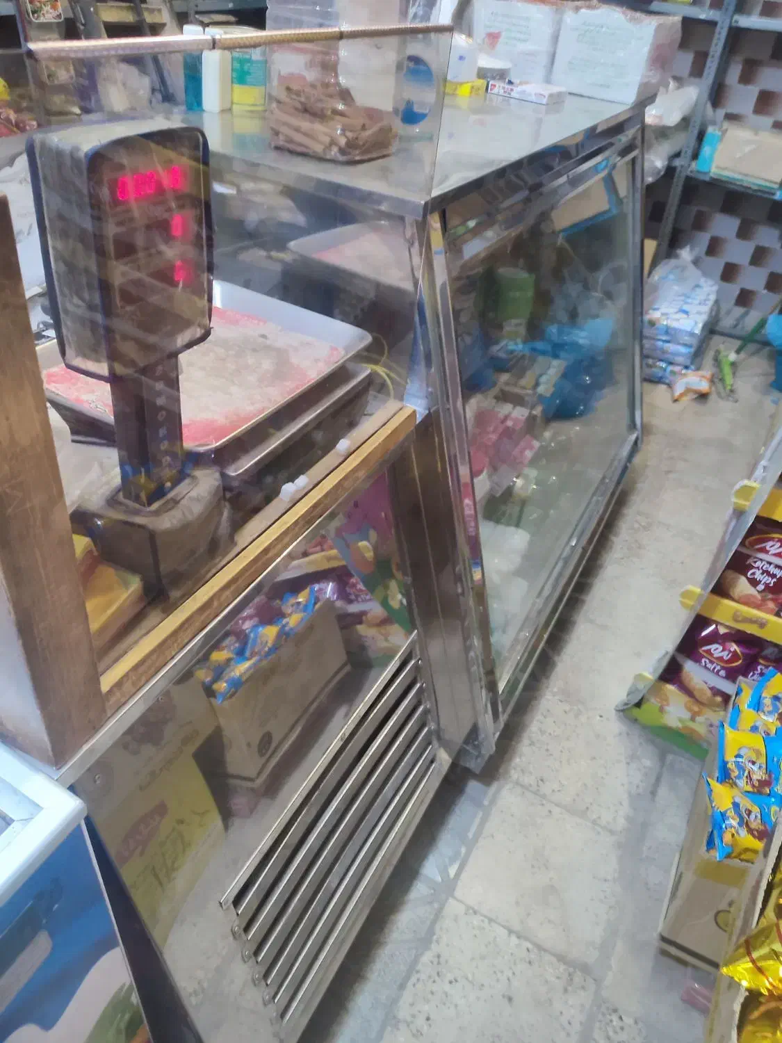 یخچال ویترینی|فروشگاه و مغازه|صائین قلعه, |دیوار