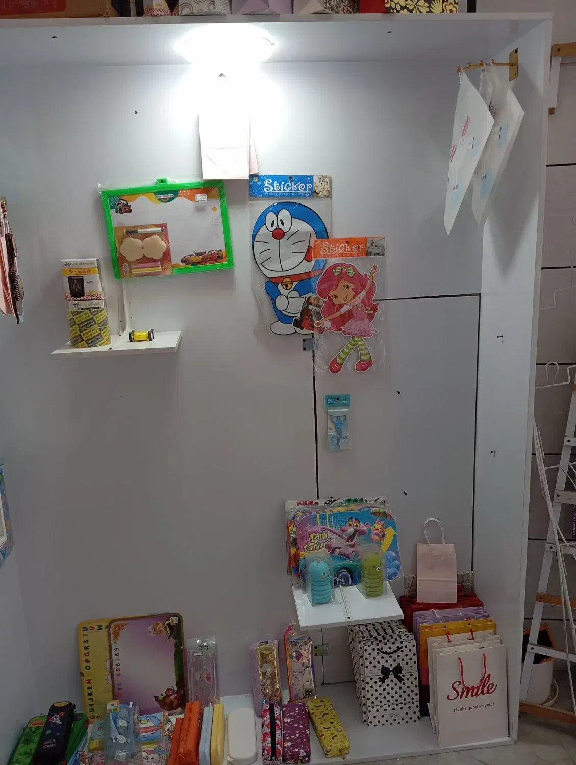 فروش ویترین ومیز|بوفه، ویترین، کنسول|ایلام, |دیوار